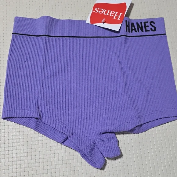 3 NWT Hanes Women's Ribbed Boxer Briefs in Pink, White, and Purple Small - Picture 4 of 7